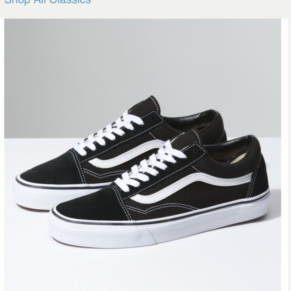 Old skool black and white vans